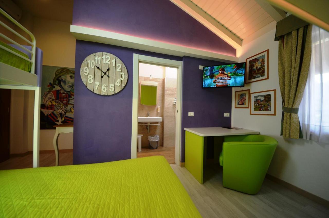Family Hotel Primavera Levico Terme Exteriör bild